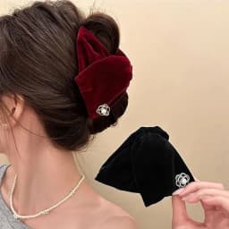 1pc Vintage Velvet Camellia Triangle Hair Clip for Women, High-End Style, Back of Head Hairpin, Updo Shark Clip Hair Accessory