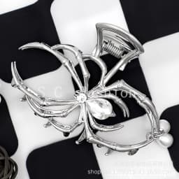 1Pcs Halloween Black Spider Hair Claw Clips with Pearl Charm Design,Metal Gothic Punk Hair Clips Strong Hold Hair Accessories