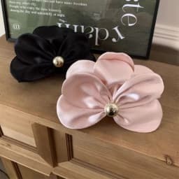 Korean Retro Satin Petal Clip Women's 2025 New High-end Shark Clip Back of the Head Hair Clip