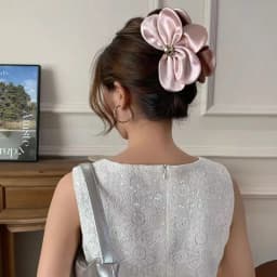 Korean Retro Satin Petal Clip Women's 2025 New High-end Shark Clip Back of the Head Hair Clip