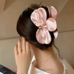 Korean Retro Satin Petal Clip Women's 2025 New High-end Shark Clip Back of the Head Hair Clip