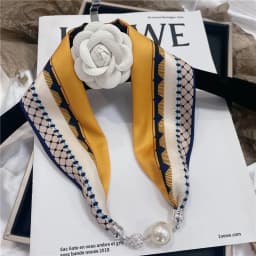 New Summer Pearl Decoration Magnetic Buckle Silk Scarf Versatile Neck Protection Fashionable High End Matching Shirt Scarf Lady