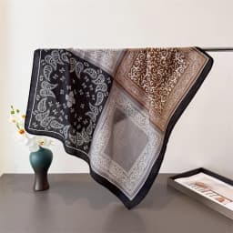 Trendy Print Square Scarf For Women Cotton Velvet Neck Scarf Shawl Warp Elegant Neckerchief Bandanas Ladies Hijab