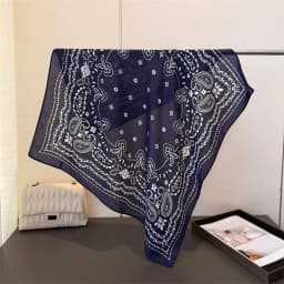 Trendy Print Square Scarf For Women Cotton Velvet Neck Scarf Shawl Warp Elegant Neckerchief Bandanas Ladies Hijab