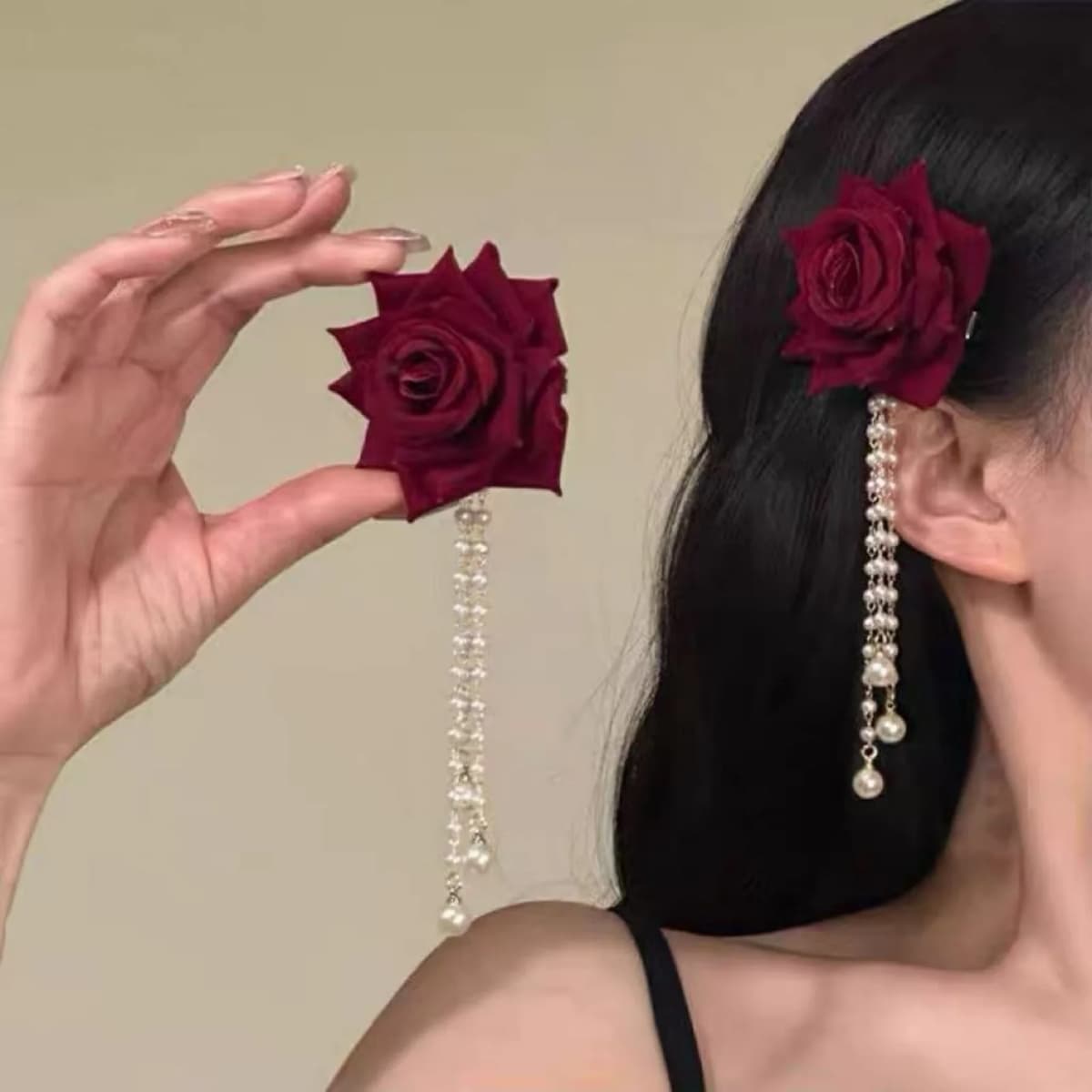 1pc 【Blooming Rose】 Vintage-Inspired Red Rose Hair Clip, Elegant Duckbill Clip, Niche High-End Hair Accessory