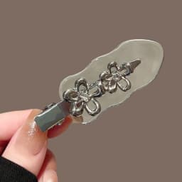 1/2pcs Korean Style Sweet Cool Metal Flower Scar Free Hair Clip Niche Exquisite Daily Outfit Party And Travel Fashion Headwear