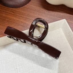 1 Piece of Retro Coffee Colored Bow Clip, Large Hair Clip, Shiny Plastic Disc Hair Clip, Simple and Elegant Women's Headwear