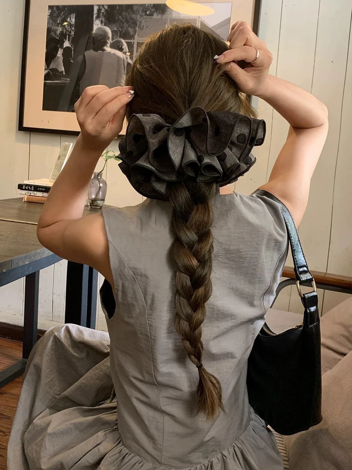 1pc Korean-Style Gray Sweet Polka Dot Fabric Fashion Skirt-Shaped Large Scrunchie, 2025 New French-Style Elegant Hair Tie
