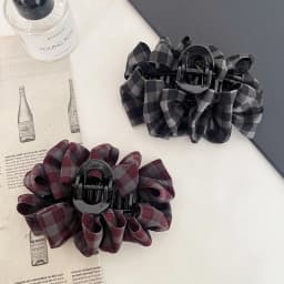 Korean-style plaid cloud bubble large hair claw, elegant and high-end hair clip for the back of the head, suitable for daily use