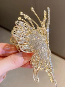 1 Pcs Fashion Exquisite Fashionable Hollow Out Full Giamond Butterfly Hair Claws For Women Girls Party Hair Accessories