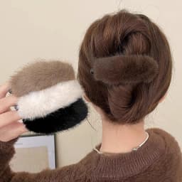 AWAYTR Simulated Plush Twist Hair Clips Acrylic Hairpin Korean Style Vintage Hairgrip for Women Elegant Hair Accessories