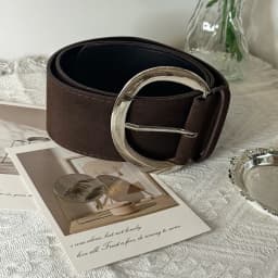 1pcs wide-edged retro belt for women, vintage design, unique personality leather belt, fashionable brown decoration, versatile f