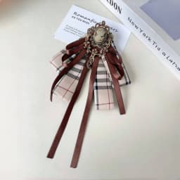 1 Piece of Elegant Women's Plaid Shiny Sequin Cross-Decorated Vintage Bow Tie, Suitable for Parties, Stage Performances, Hosting, Gatherings, Made of Plaid Polyester Fiber (Polyester)