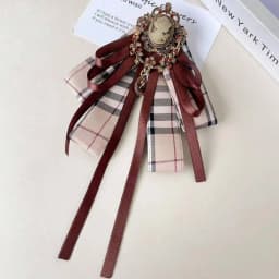 1 Piece of Elegant Women's Plaid Shiny Sequin Cross-Decorated Vintage Bow Tie, Suitable for Parties, Stage Performances, Hosting, Gatherings, Made of Plaid Polyester Fiber (Polyester)