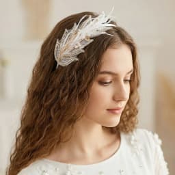 1pc Bridal Feather Headband – Soft Plume Hair Hoop, Perfect for Wedding & Photoshoot Styling.