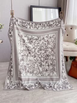 Luxury 90*90cm Square Silk Scarf For Women Fashion Neck Shawl Warps Elegant Neckerchief Bandanas Hijab Soft Stain Ladies Scarf