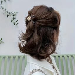 1pc Vintage Triangle Hair Clip,Elegant Small Hair Accessory for Women, Perfect for Valentine's Day, Alloy Hair Clip. Hair Clip