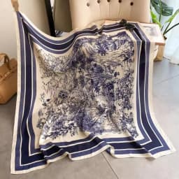 New Literary Fashionable Elegant Bandana Simulation Silk 70*70cm Temperament Square Scarves Women Spring/Summer Soft Satin Scarf