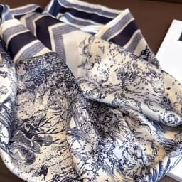 New Literary Fashionable Elegant Bandana Simulation Silk 70*70cm Temperament Square Scarves Women Spring/Summer Soft Satin Scarf
