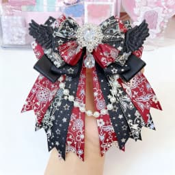 Cute and Chic Sweet Bow Brooch, Large Bow Tie Brooch, Fake Collar, Gemstone Pendant, Bead Chain, Angel Wings, Handmade DIY Finished Product, Anime Lolita Cosplay, Comic Exhibition, Anime Decoration Brooch, Badge, Gumei Backpack, Ita Bag Decoration, Brooch, Bow