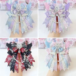 Cute and Chic Sweet Bow Brooch, Large Bow Tie Brooch, Fake Collar, Gemstone Pendant, Bead Chain, Angel Wings, Handmade DIY Finished Product, Anime Lolita Cosplay, Comic Exhibition, Anime Decoration Brooch, Badge, Gumei Backpack, Ita Bag Decoration, Brooch, Bow