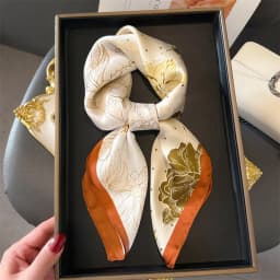 Luxury Brand Silk Square Scarf Women Satin Shawls Neckerchief Casual Beach Scarves Bandana Hair Tie Hjiab Foulard