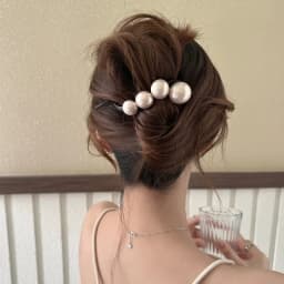 Elegant Pearls Twist Hair Clip for Women Long Hairs Holder Hairpin Barrette Sweet Hair Ornament Headband Fashion Hair Accessorie
