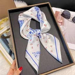 2025 New Fashion 65X65cm Women's Scarf Silk Paisley Print Scarf Square Shawl Decorative Headband Neck Luxury Design Bandana