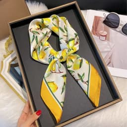 2025 New Fashion 65X65cm Women's Scarf Silk Paisley Print Scarf Square Shawl Decorative Headband Neck Luxury Design Bandana