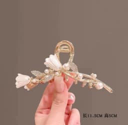 Floral Shark Hair Clip for Women Updo Bun Ponytail Holder Large Shark Clip for Hair DIY Accessory Hair Styling