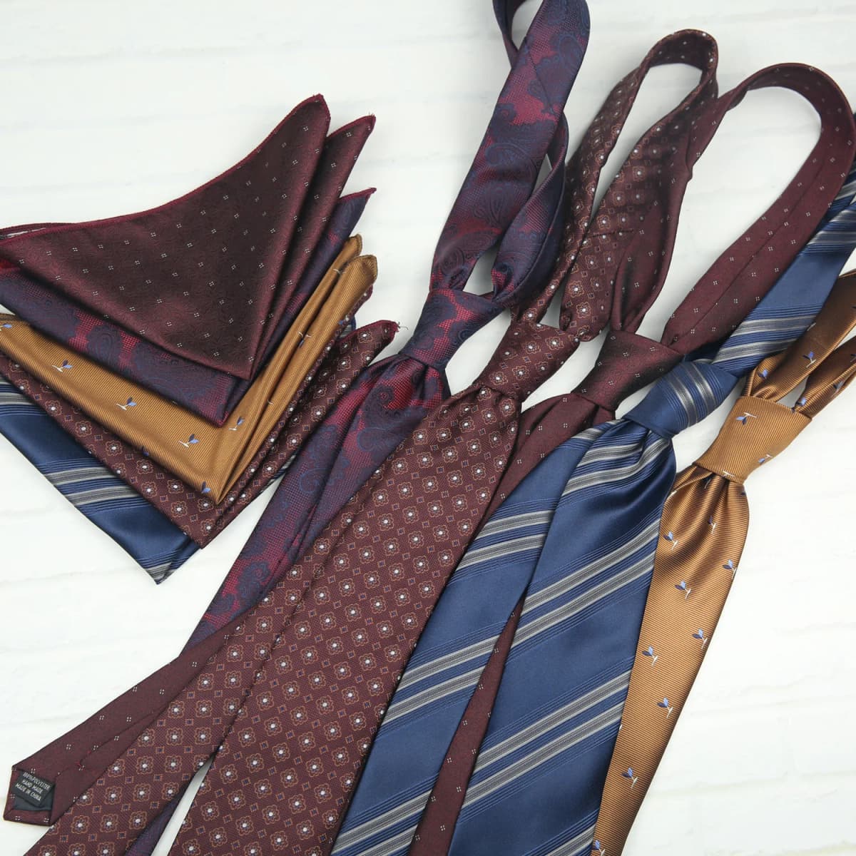 2pcs Neck Ties Set New Arrival Wine Red Striped Neckties Formal Business Khaki Dots Floral Pocket Square Wedding Shirt Cravat