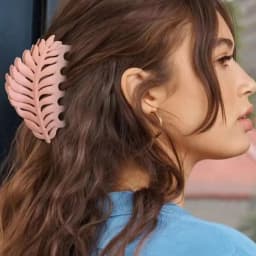 New Korean Matte Solid Color Leaf Claw Clip Crab Hair Claws Ponytail Hairpin for Women Girls Daily use Hair Accessories