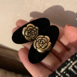 2 Pcs Cute Small Camellia Flower Hair Clips for Women French Elegant Flocking Duckbill Side Clip Hairpins Headwear Set