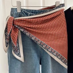 1pcs High-End Retro Fashion Triangular Binder Headcloth Women's New Niche Fashion All-Matching Scarf Jeans Belt Triangular Scarf