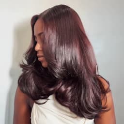 Glue-free Wig 9x6 in human hair, dark burgundy, ready-to-wear, Brazilian, colorful, degraded, mated, with pre-cut lace, density 250
