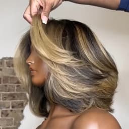 100% Virgin Human Hair Ombre Ash Blonde Highlight Layered Cut Bob Body Wave 5x5 Glueless Lace Closure Wig with Pre-Plucked Hairline 16Inches