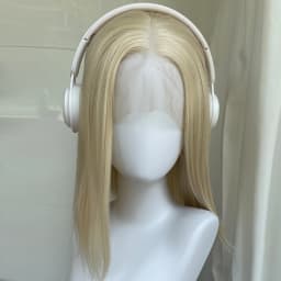 Light Blonde Shoulder Length 13x4 Synthetic Lace Front Wigs Women Middle Part Short Straight Wigs Glueless Wigs 150% Density