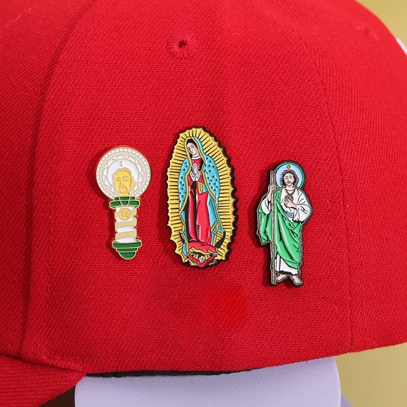 Our Lady Of Guadalupe Enamel Pins Golf Ball Hat Clips Golf Training Accessories Baseball Cap Cartoon Decorative Clip for Golfer