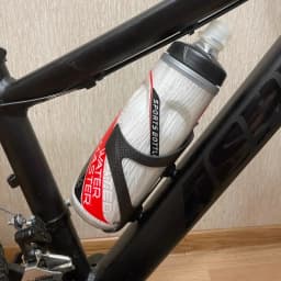 Full Carbon Fiber Bicycle Ultralight Water Bottle Cage, Carbon Bottle Holder Anti-Slip for MTB Road Bike Cycle Equipment