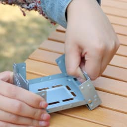 Outdoors Portable Solid Alcohol Fuel Folding Furnace Mini Picnic Burner Galvanized Iron Camping Stove Cooking Camping Equipment