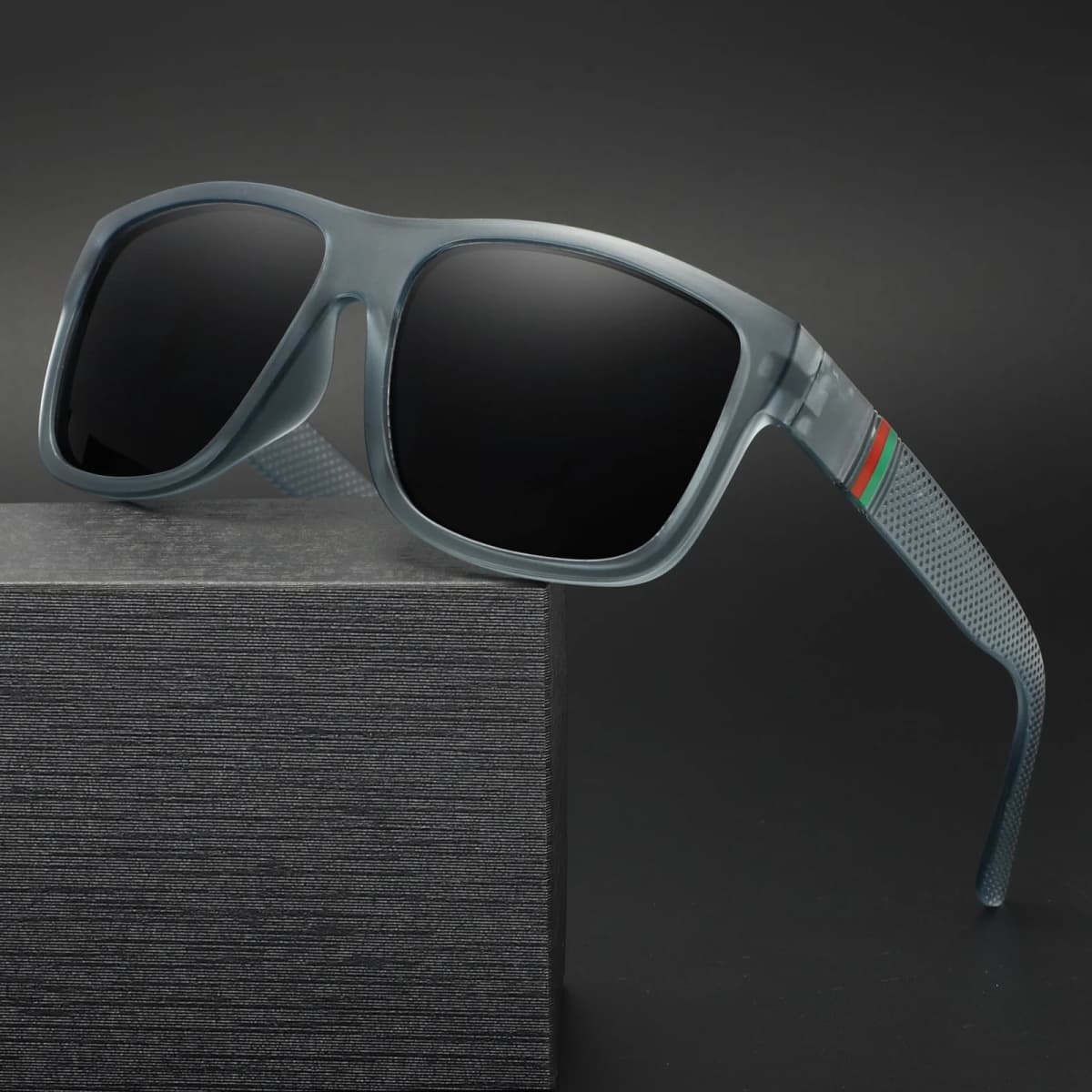 New UV400 Sunglasses Men Women Hiking Sun Glasses Outdoor Sport Fishing Eyewear Male Female Square Eyeglasses