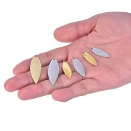 20pcs Bass Sequin Smooth Nickel Metal WillowMetal VIB Lure Blades Fishing Attractor Spinner
