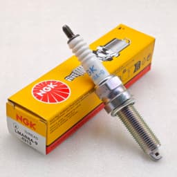 1pcs Original NGK Spark Plug LMAR8A-9 4313 is Suitable For Yamaha MT07/03 Honda CB1100 Fosha 350 PCX160 OEM 31908-KTW-901