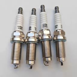 4pcs/lot 1026080GG010 Spark Plug for JAC J3 J4 J5 J6 SEI2 SEI3 Spark Stone