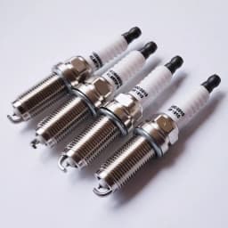 4pcs/lot 1026080GG010 Spark Plug for JAC J3 J4 J5 J6 SEI2 SEI3 Spark Stone