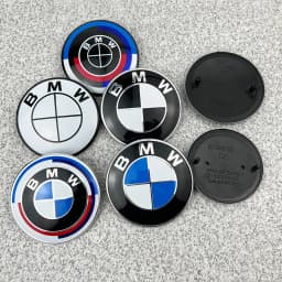 2PCS 82mm 74mm Car Front Hood Emblem Rear Boot Trunk Logo for BMW E30 E38 E39 E46 E60 E61 E90 X1 X3 X4 X5 X6 G20 E87 E60 E63 F01