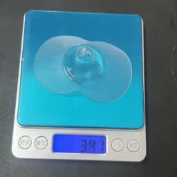 2Pcs Silicone Breastfeeding Nipple Protectors Feeding Mother Nipple Shields Protection Cover Soft Milk Feeding Nursing Shield