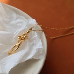18K Gold Plated Stainless Steel Mother and Child Hug Necklace, Minimalist Mom Baby Pendant, Waterproof Gift for Her