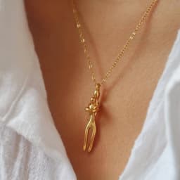 18K Gold Plated Stainless Steel Mother and Child Hug Necklace, Minimalist Mom Baby Pendant, Waterproof Gift for Her