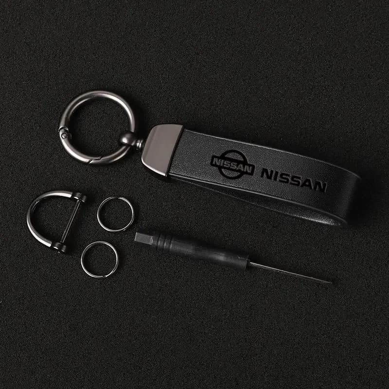 Luxury Genuine Leather Keychain Car Key Ring Holder Jewelry Custom Gift For Nissan X-trail Qashqai Juke Rogue Altima Leaf Car